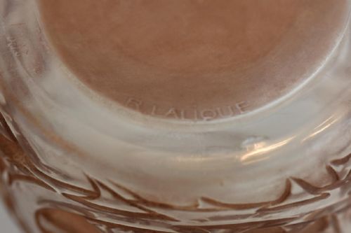 RENE LALIQUE EPINES PERFUME BOTTLE WITH RED STAINING - ADDITIONAL PHOTO 8