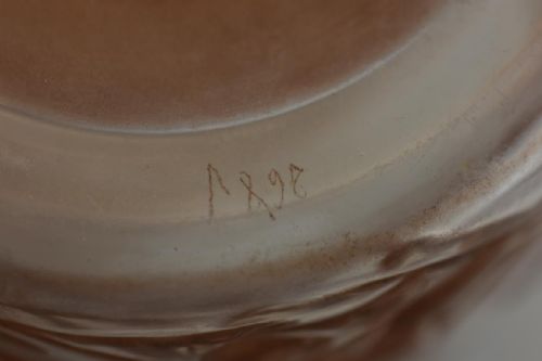 RENE LALIQUE EPINES PERFUME BOTTLE WITH RED STAINING - ADDITIONAL PHOTO 9