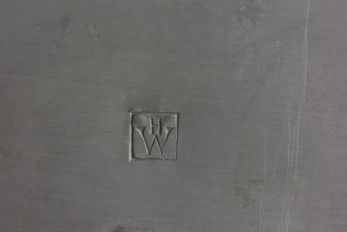 ARTS AND CRAFTS HAMMERED PEWTER INKWELL BY HUGH WALLIS - ADDITIONAL PHOTO 4