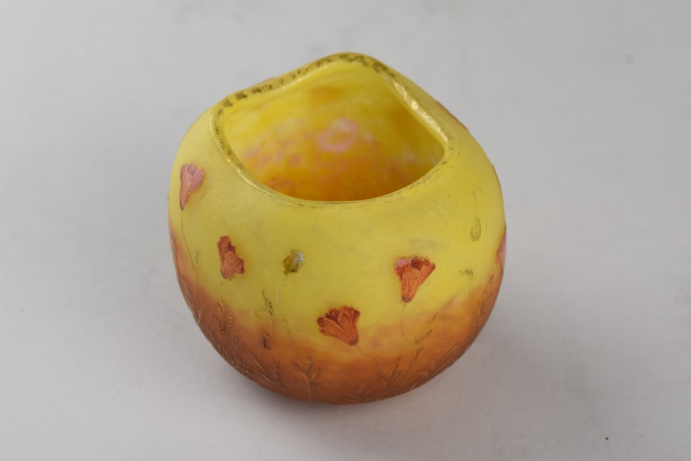 Daum Poppies vase View IV