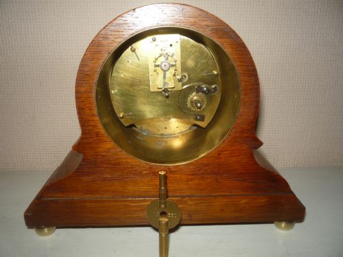 EDWARDIAN OAK CASED MANTEL CLOCK - ADDITIONAL PHOTO 6
