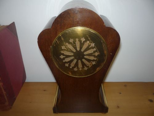 MAHOGANY FRENCH TULIP SHAPED MANTEL CLOCK WITH BRASS INLAYS - ADDITIONAL PHOTO 8