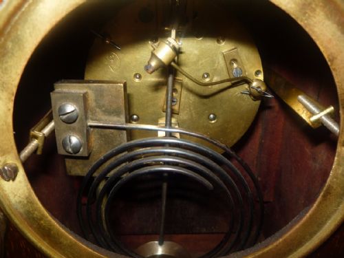 VICTORIAN MAHOGANY MANTEL CLOCK WITH BRASS DECORATION - ADDITIONAL PHOTO 5