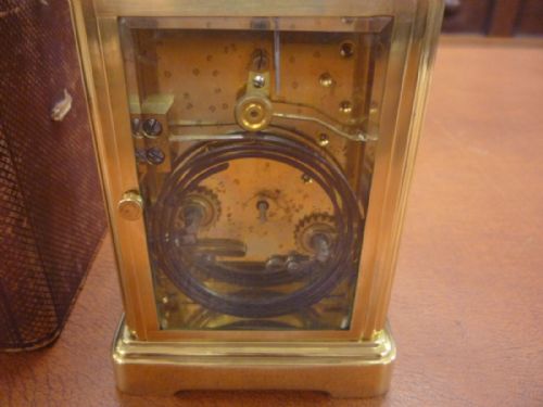 STRIKING CARRIAGE CLOCK 'HARRODS LTD LONDON MADE IN PARIS' - ADDITIONAL PHOTO 5