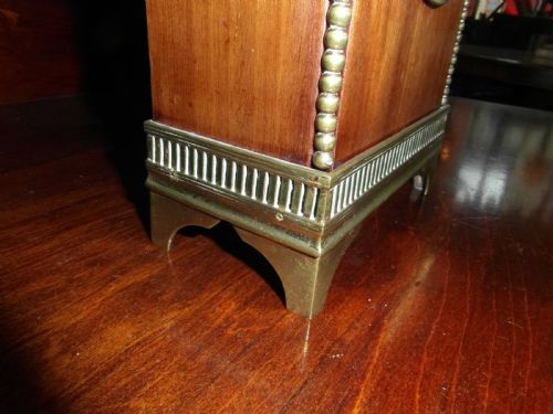 EDWARDIAN MAHOGANY AND BRASS 8 DAY TIMEPIECE - ADDITIONAL PHOTO 6