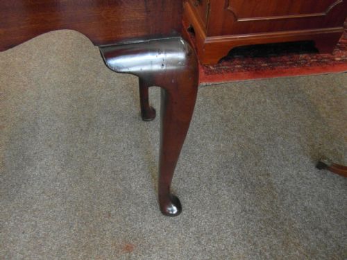 GEORGIAN MAHOGANY LOWBOY - ADDITIONAL PHOTO 3