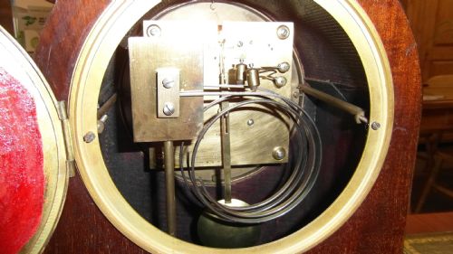 VICTORIAN DOME TOP 8 DAY FLAME MAHOGANY MANTLE CLOCK - ADDITIONAL PHOTO 5