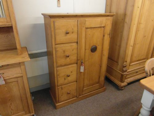 ANTIQUE PINE LARDER CABINET - ADDITIONAL PHOTO 4