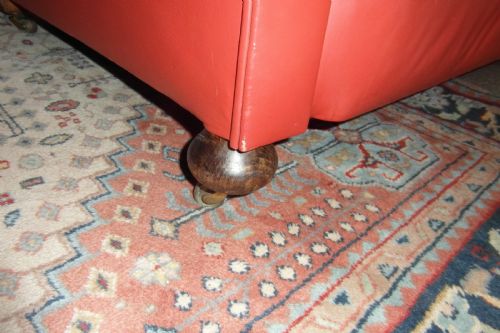 VICTORIAN LEATHER CHESTERFIELD BUTTON BACK SOFA - ADDITIONAL PHOTO 2