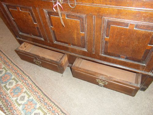 ANTIQUE OAK MULE CHEST COFFER - ADDITIONAL PHOTO 1