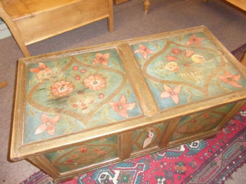 ANTIQUE PINE DOWRY CHEST 1823 - ADDITIONAL PHOTO 1