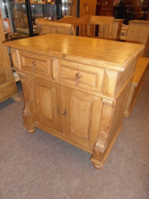 antique pine cabinet - CATEGORY: ANTIQUE SIDEBOARDS - DATED 1880