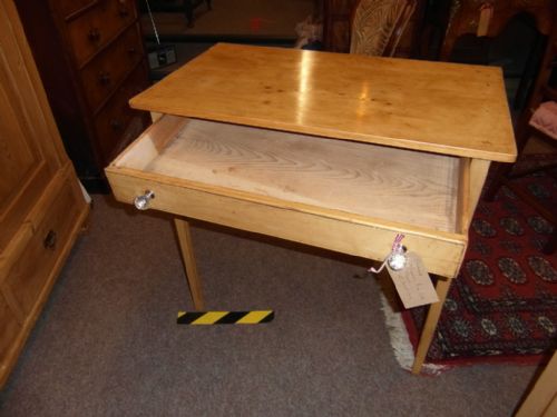 VICTORIAN PINE SIDE TABLE - ADDITIONAL PHOTO 1