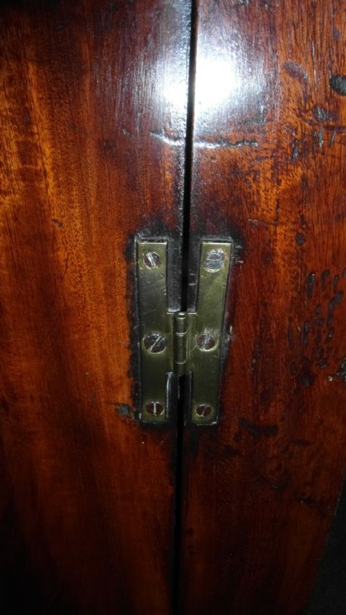 ANTIQUE GEORGIAN MAHOGANY BOW FRONTED CORNER CABINET - ADDITIONAL PHOTO 4