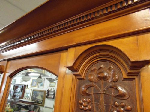 ARTS AND CRAFTS WARDROBE - ADDITIONAL PHOTO 3