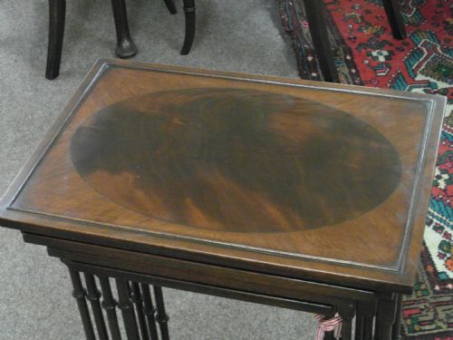 SET OF ANTIQUE QUARTETTO EDWARDIAN TABLES - ADDITIONAL PHOTO 4