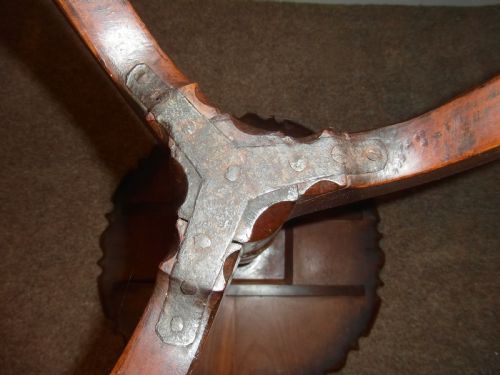 GEORGIAN PIE CRUST TOP TABLE - ADDITIONAL PHOTO 3