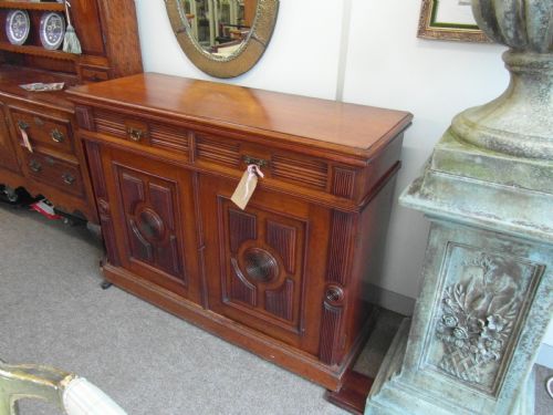 edwardian mahogany cabinet - CATEGORY: ANTIQUE SIDEBOARDS - DATED EDWARDIAN
