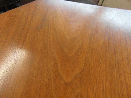 VICTORIAN WALNUT CENTRE TABLE - ADDITIONAL PHOTO 4