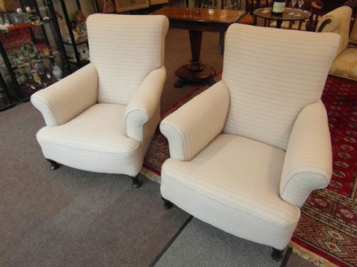 PAIR OF HOWARD AND SONS STYLE ARMCHAIRS - ADDITIONAL PHOTO 3