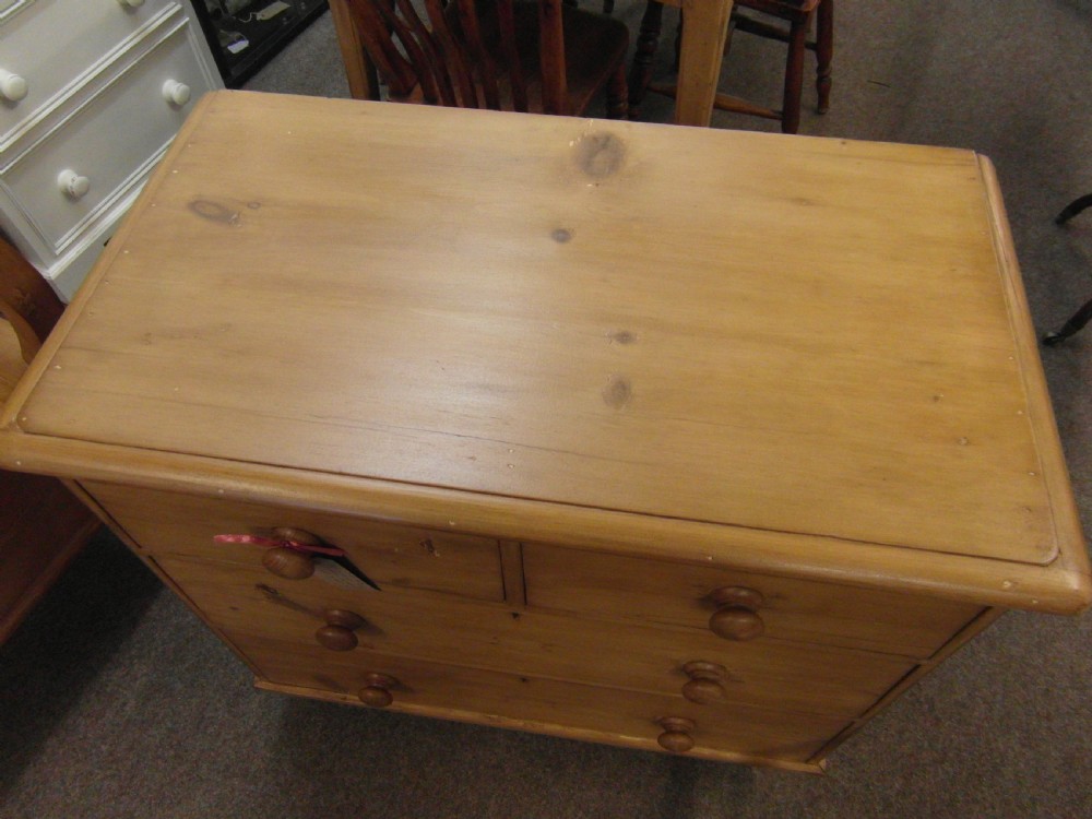 Small Victorian Pine Chest of Drawers View II