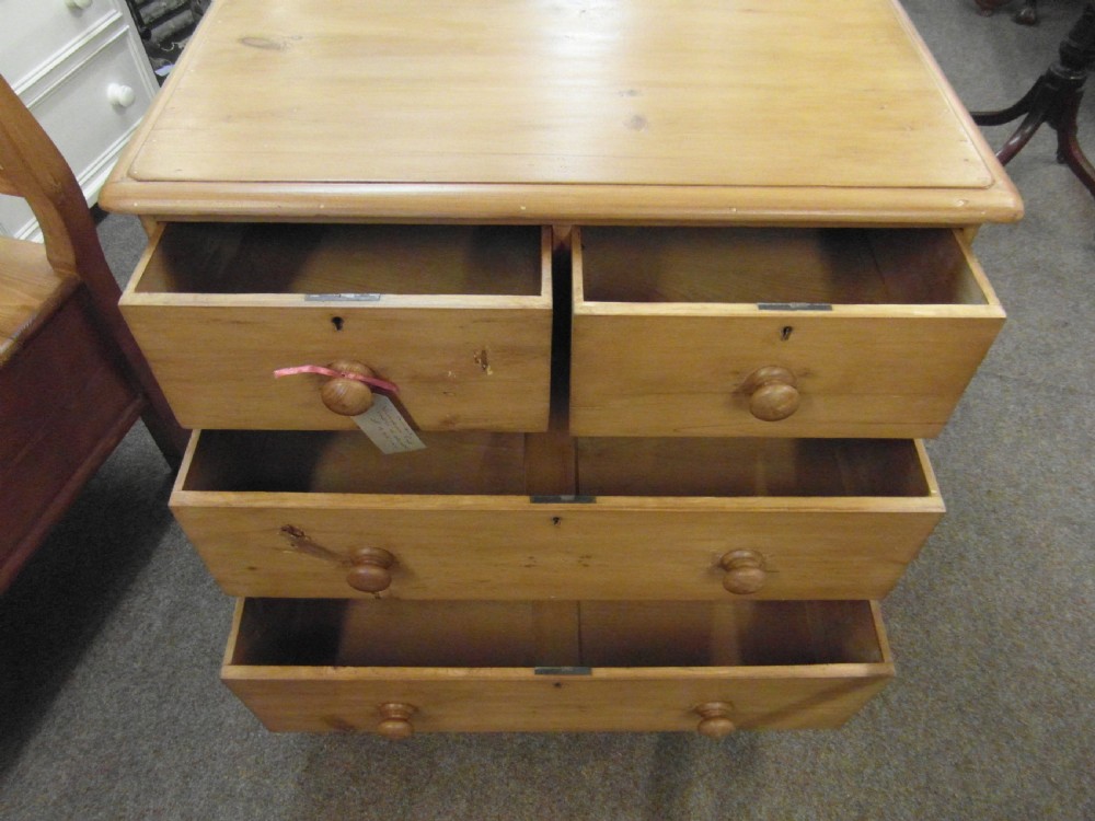 Small Victorian Pine Chest of Drawers View IV
