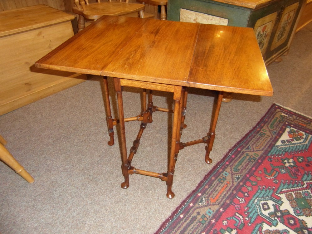 Georgian mahogany spider table , probably Gillows