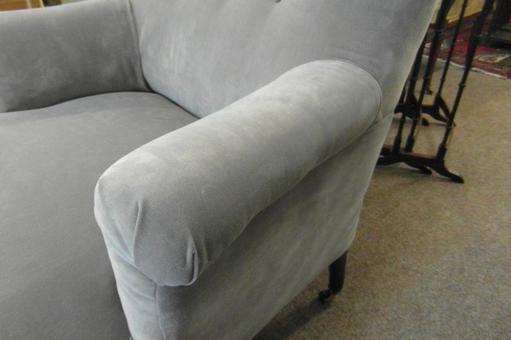 Victorian Chaise Longue View IV