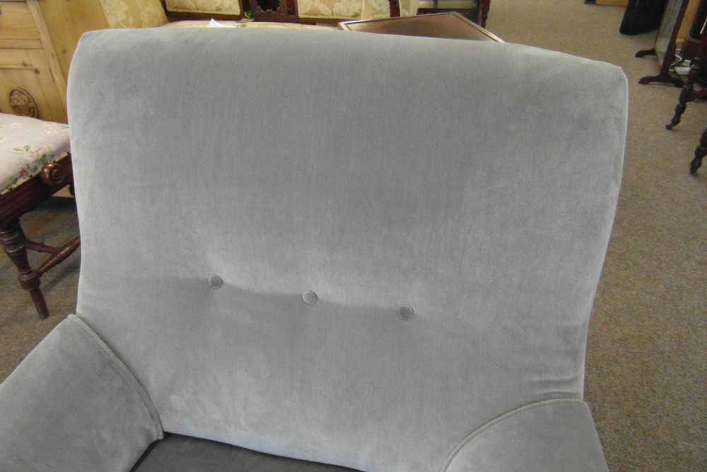 Victorian Chaise Longue View VII