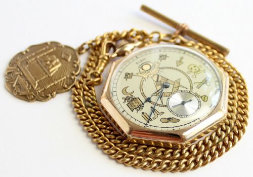 fig 1. Masonic Vintage - Octagonal Elgin, USA - Gold Plated - Pocket Watch & Chain
