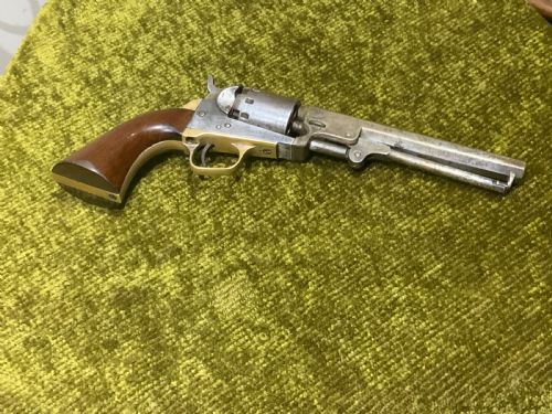 A .36 Five-shot Single-action Witney Percussion Navy  Revolver