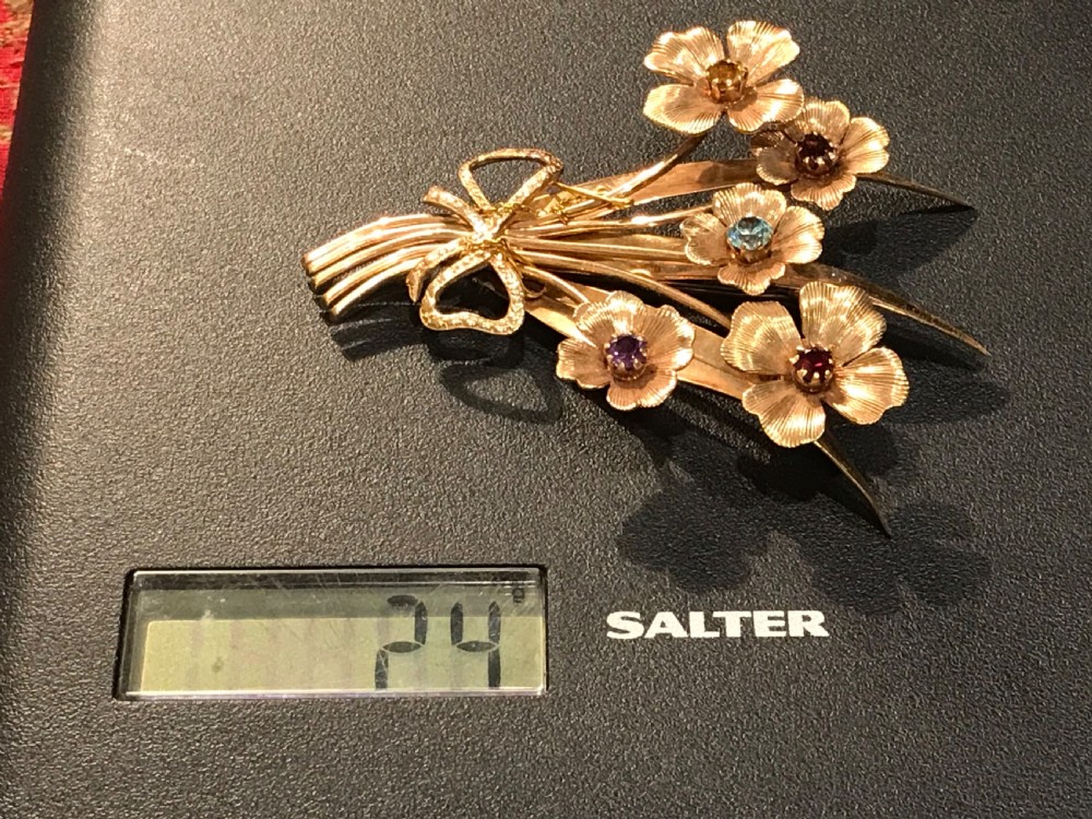 Beautiful lady’s 9 carat solid gold brooch with semi precious stones  View IX