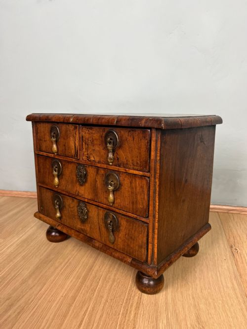 miniature walnut chest of drawers circa 1700 - CATEGORY: ANTIQUE CUPBOARDS - DATED 1700