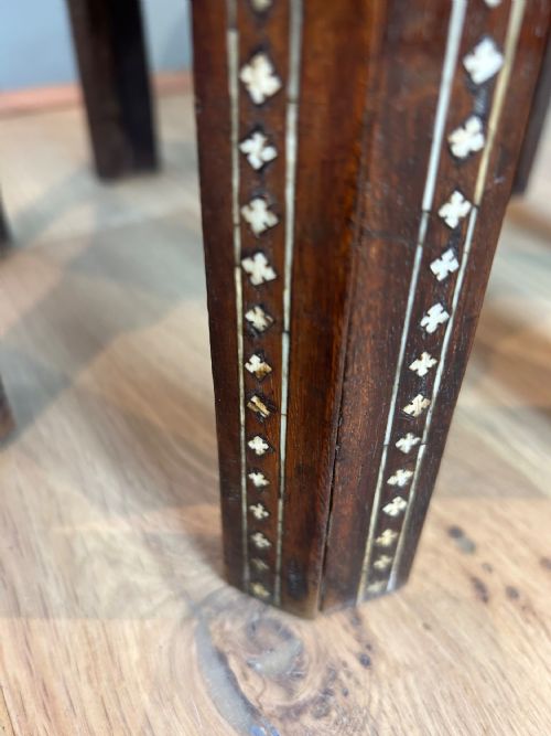 ANTIQUE INDIAN HOSHIARPUR TABLE - ADDITIONAL PHOTO 6