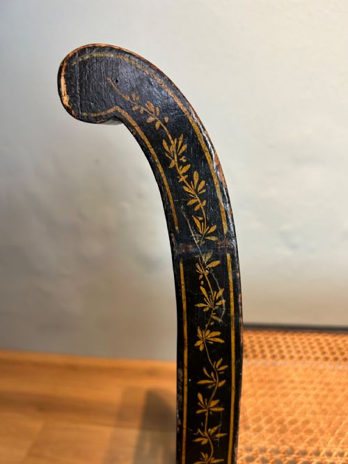ANTIQUE CHINOISERIE WINDOW SEAT - ADDITIONAL PHOTO 4