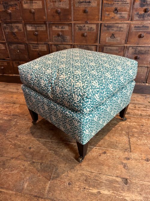 howard sons foot stool - CATEGORY: ANTIQUE STOOLS - DATED 1920