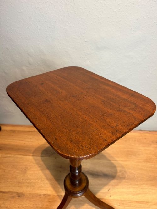 REGENCY MAHOGANY TRIPOD TABLE - ADDITIONAL PHOTO 3