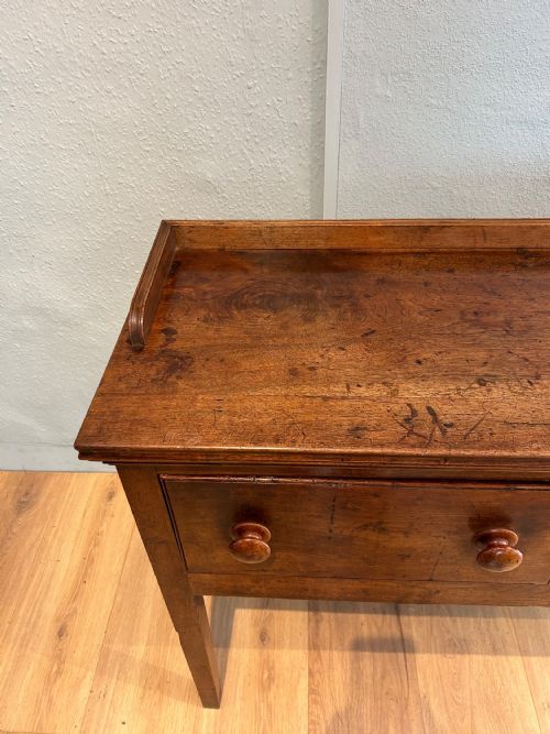 18TH CENTURY WALNUT OAK DRESSER BASE - ADDITIONAL PHOTO 3