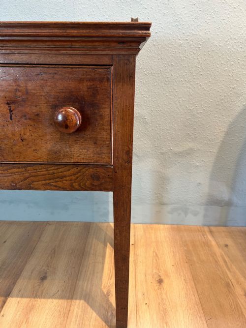 18TH CENTURY WALNUT OAK DRESSER BASE - ADDITIONAL PHOTO 12