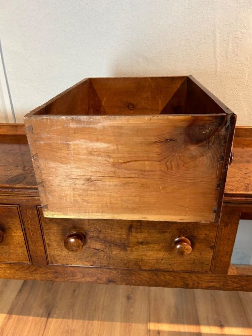 18TH CENTURY WALNUT OAK DRESSER BASE - ADDITIONAL PHOTO 14