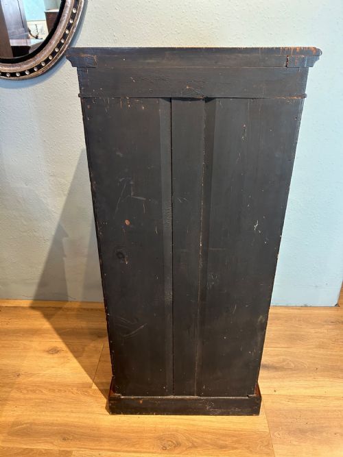 WELLINGTON CHEST IN FIDDLEBACK MAHOGANY ATTRIBUTED TO HOLLAND SONS CIRCA 1850 - ADDITIONAL PHOTO 3
