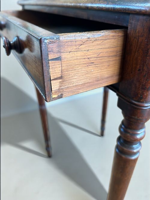 SMALL REGENCY MAHOGANY SIDE TABLE - ADDITIONAL PHOTO 5