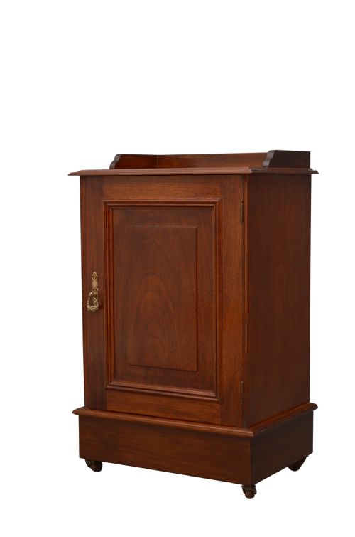 Edwardian Mahogany Cabinet