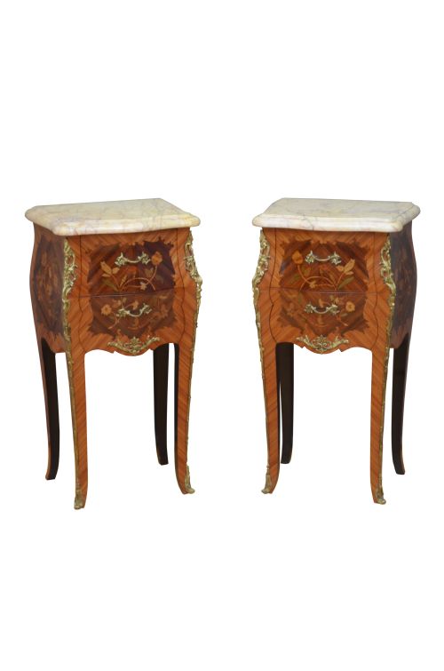 Superb Pair of Kingwood Bedside Cabinets