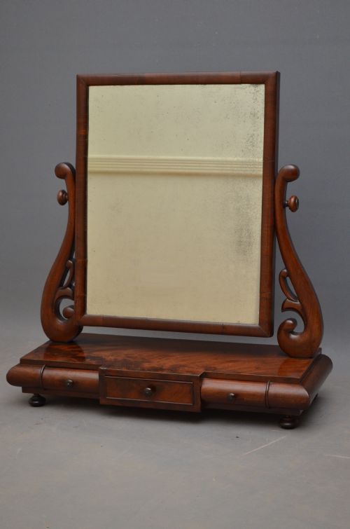 William IV Dressing Mirror in Mahogany