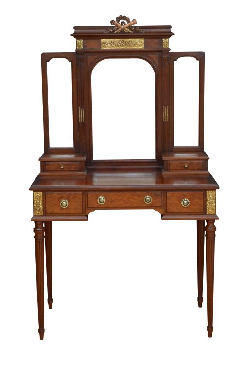 Antique Dressing Table in Mahogany
