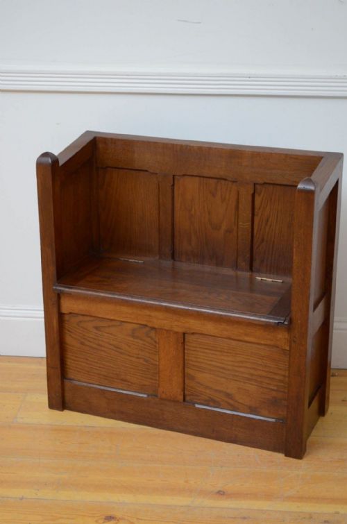 GOTHIC REVIVAL OAK HALL BENCH - ADDITIONAL PHOTO 3