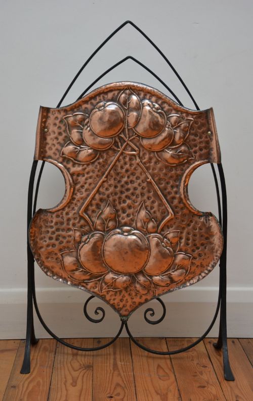 ARTS AND CRAFTS FIRE SCREEN - ADDITIONAL PHOTO 12