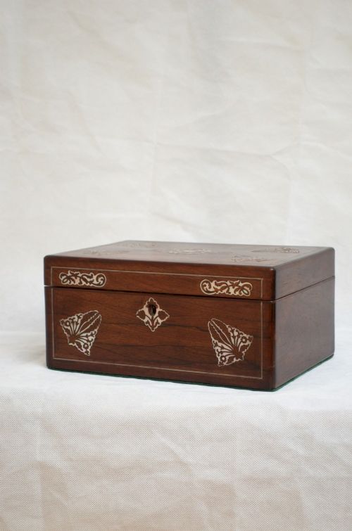 RESTORED VICTORIAN ROSEWOOD JEWELLERY BOX WITH TRAY