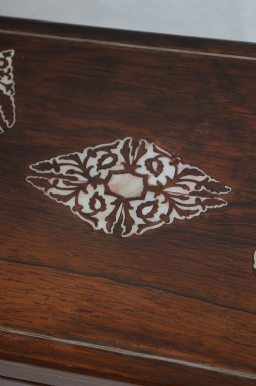 RESTORED VICTORIAN ROSEWOOD JEWELLERY BOX WITH TRAY - ADDITIONAL PHOTO 5